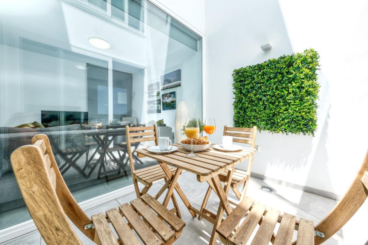 Villa Karma Famara 2 25m del mar Exterior foto